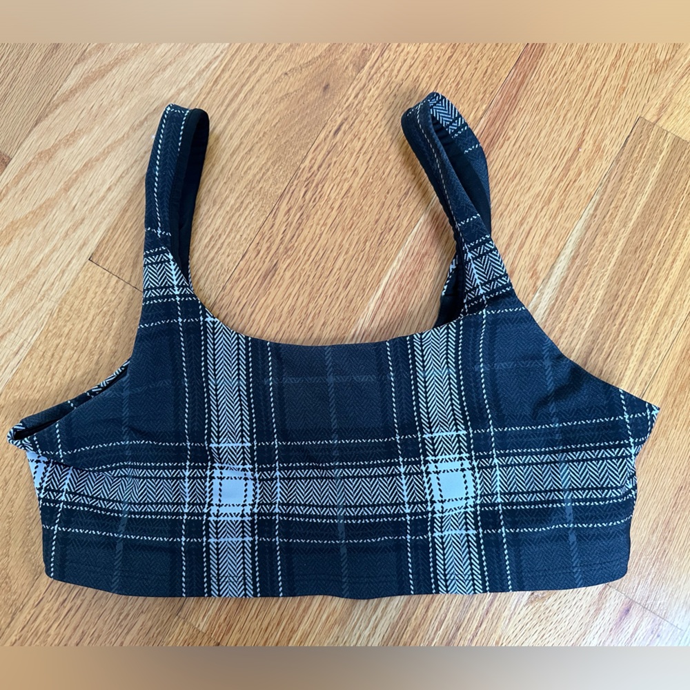 Alo Yoga Vapor legacy plaid bra size M